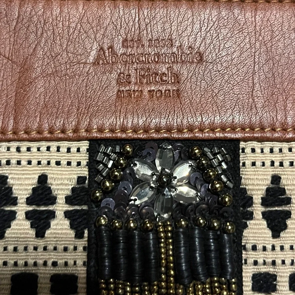 Abercrombie & Fitch Embellished‎ Beaded Boho Wristlet Clutch Bag Black Cream